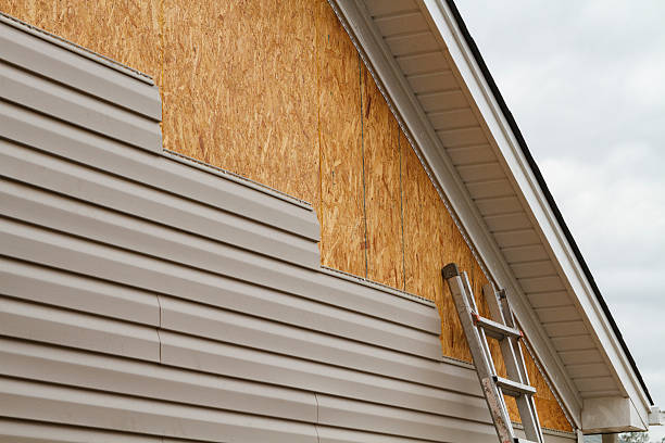 Professional Siding Installation technician working in Anderson, SC